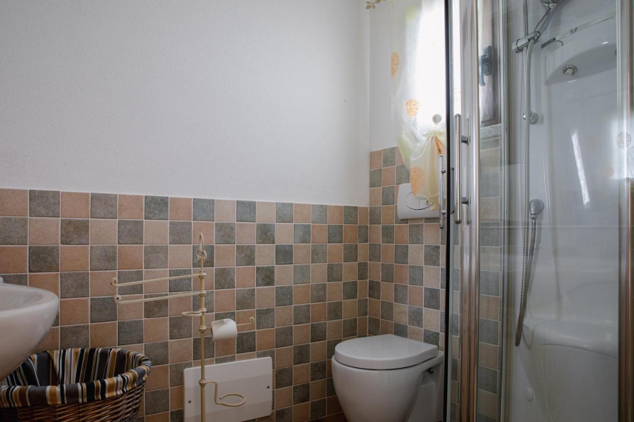 Vila Le Residenze Di Baia Sant'Anna Tanaunella Exteriér fotografie