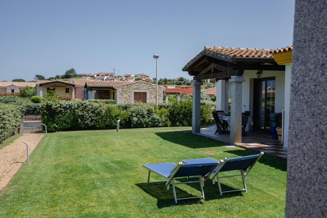 Vila Le Residenze Di Baia Sant'Anna Tanaunella Exteriér fotografie